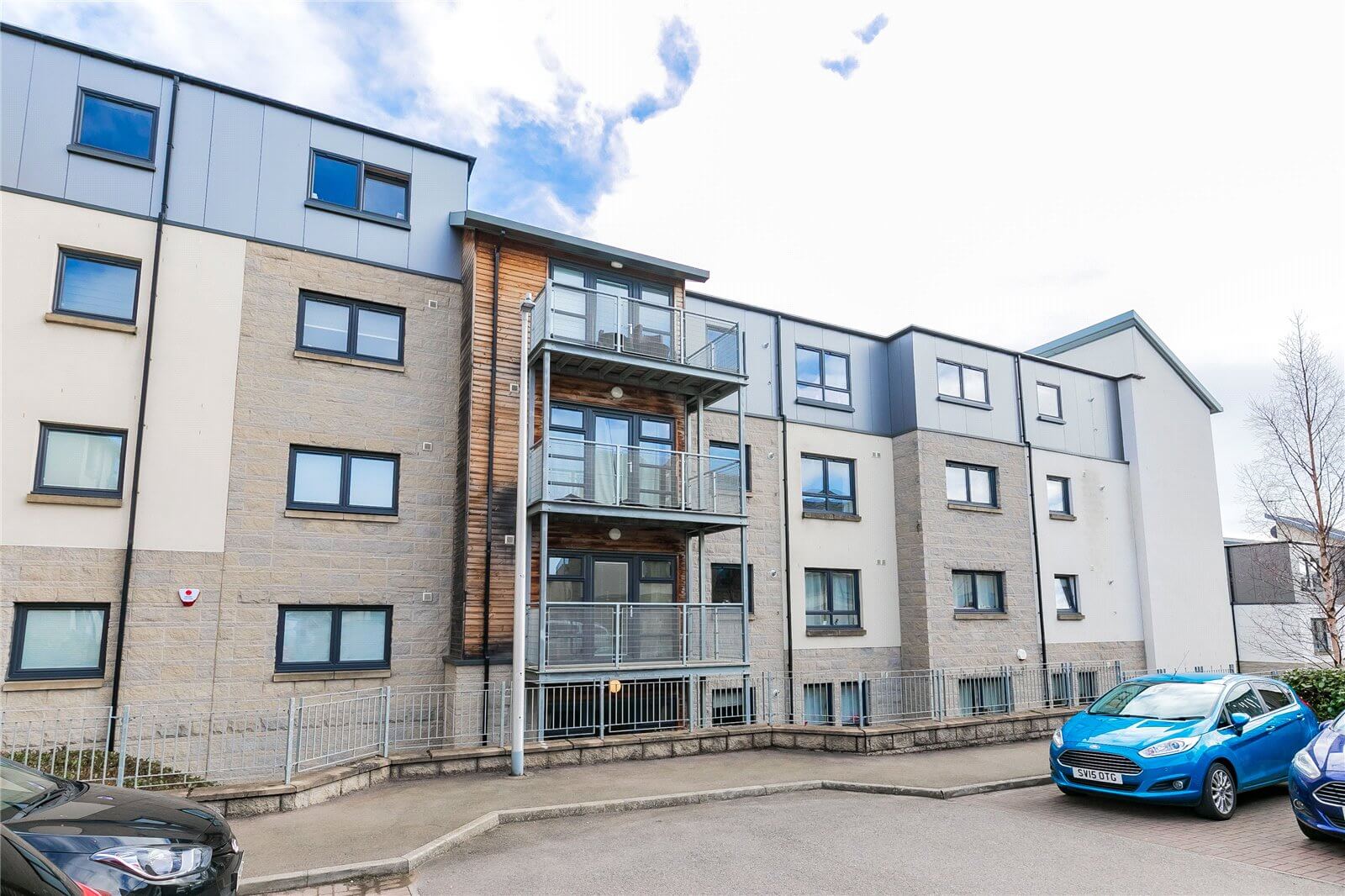 Aberdein Considine TORRY,  Office