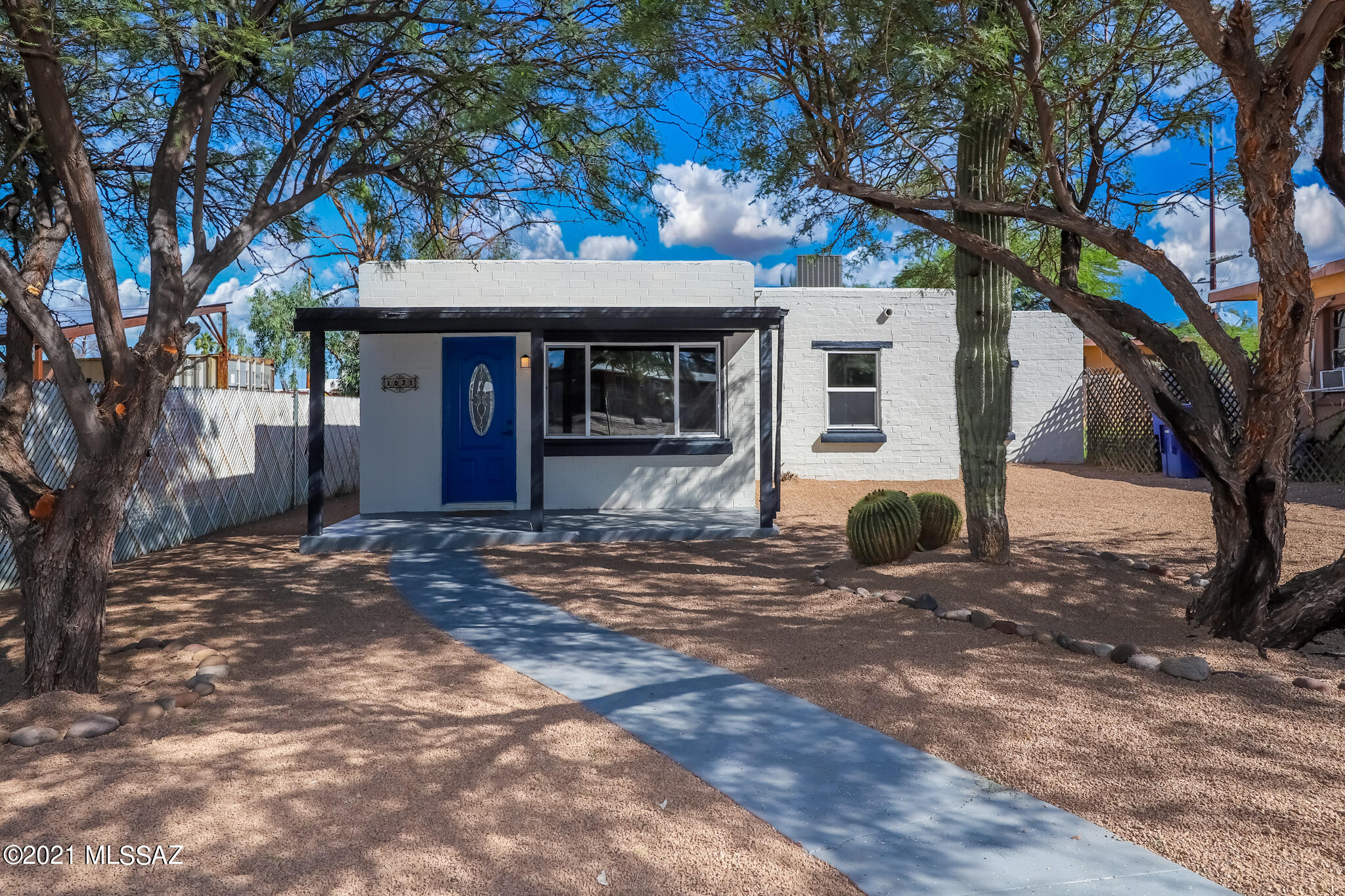 Moore Law Tucson,  Office