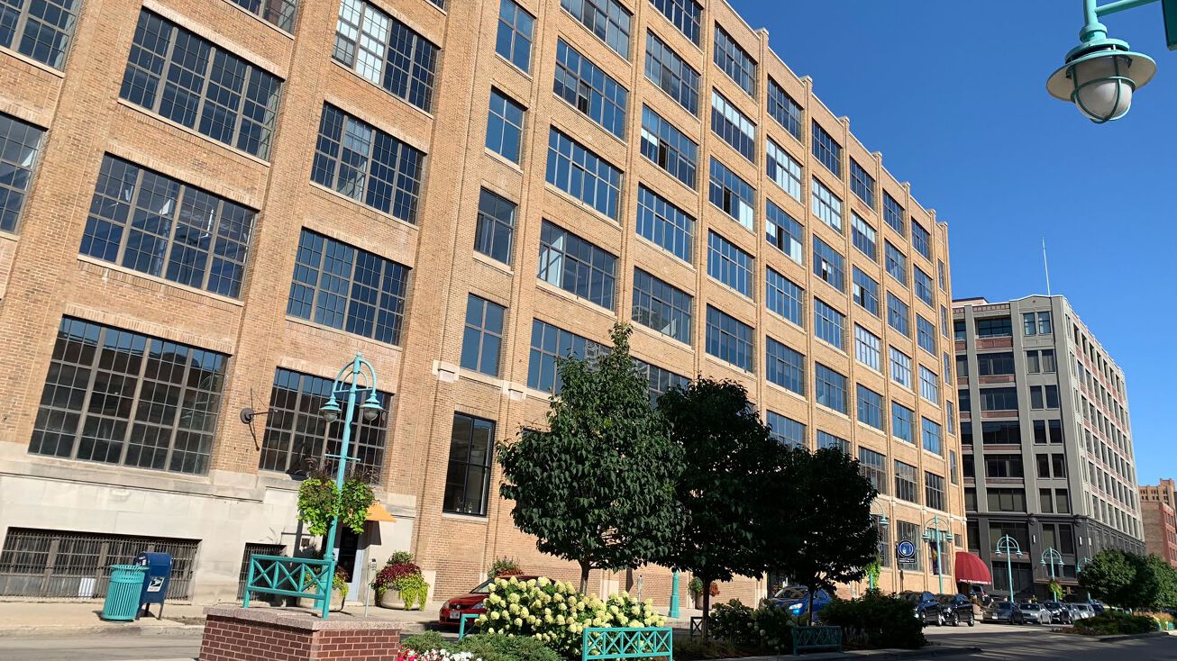 Gordon Rees Scully Mansukhani LLP Milwaukee, WI Office