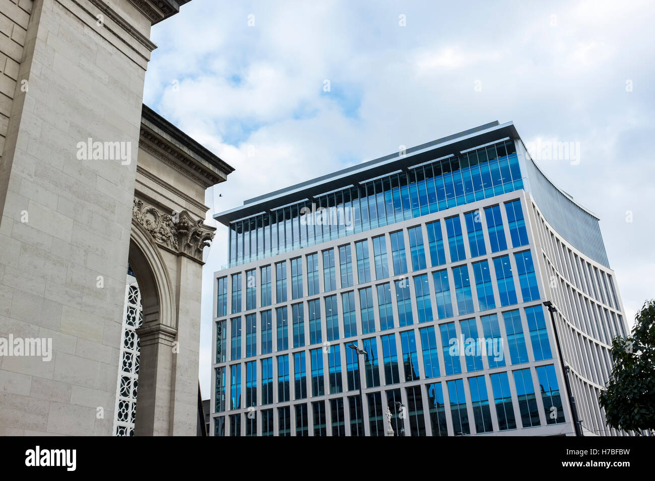 DLA Piper Manchester, United Kingdom Office