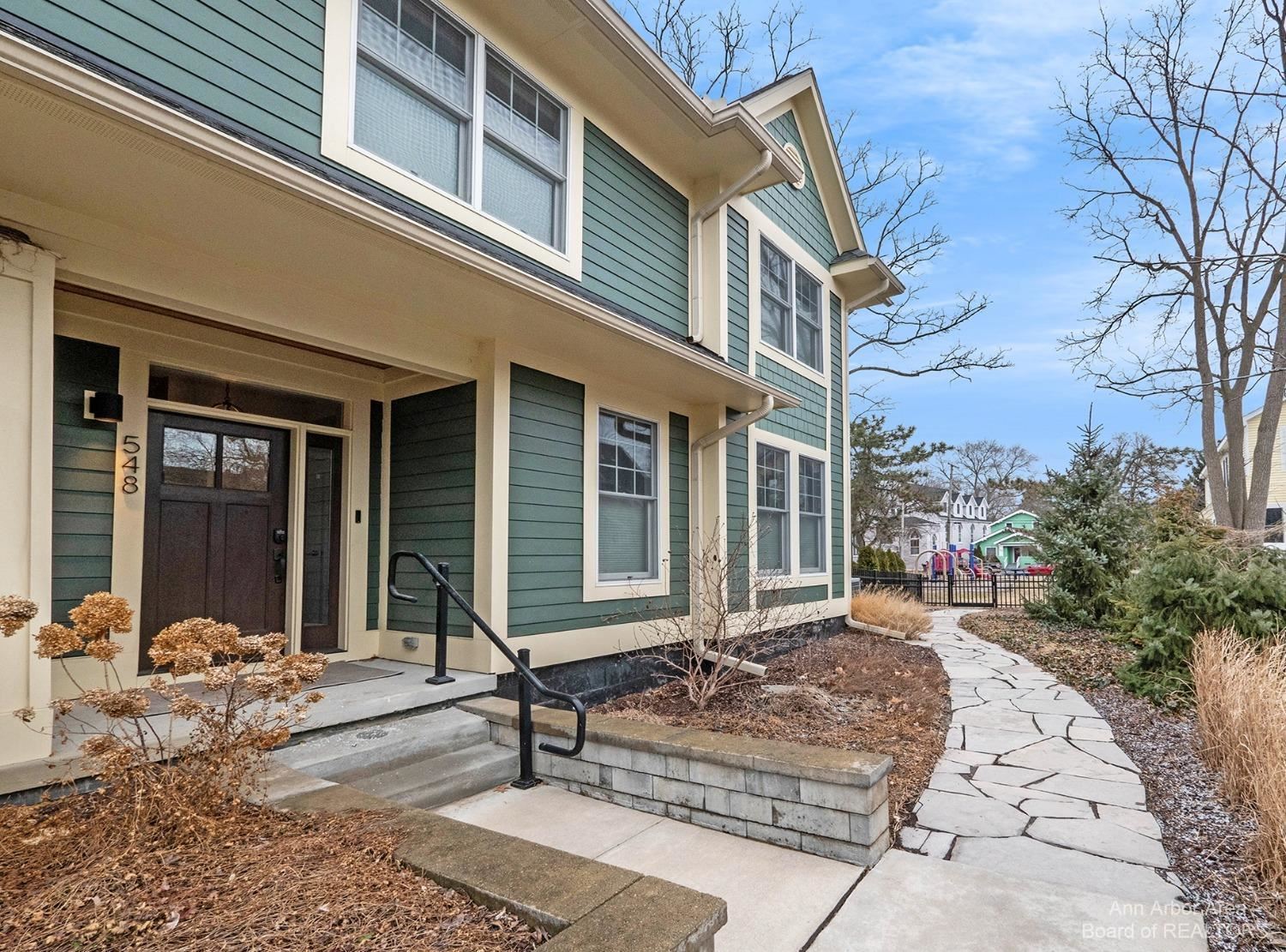 Howard & Howard Ann Arbor, MI Office