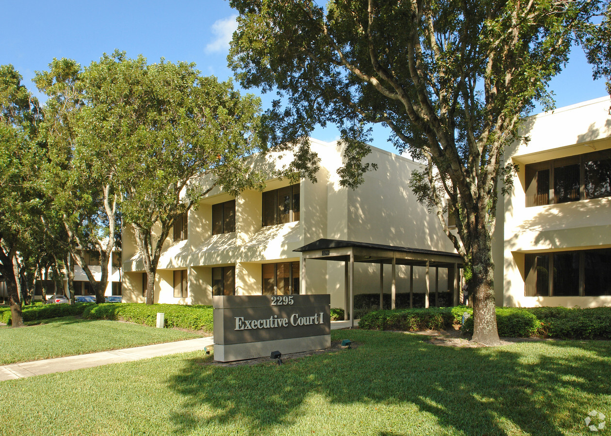 Bloom & Freeling Boca Raton,  Office