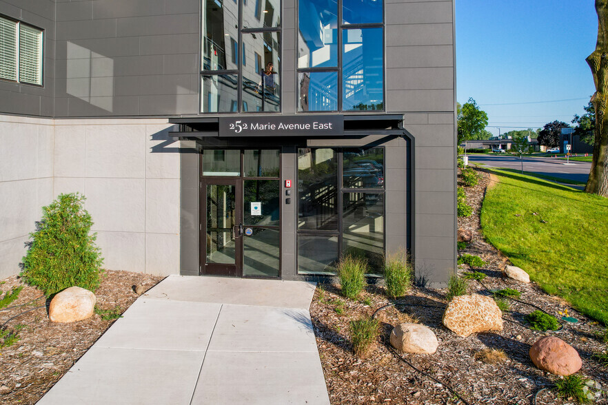 Ojo Law Office - Minnesota Saint Paul,  Office