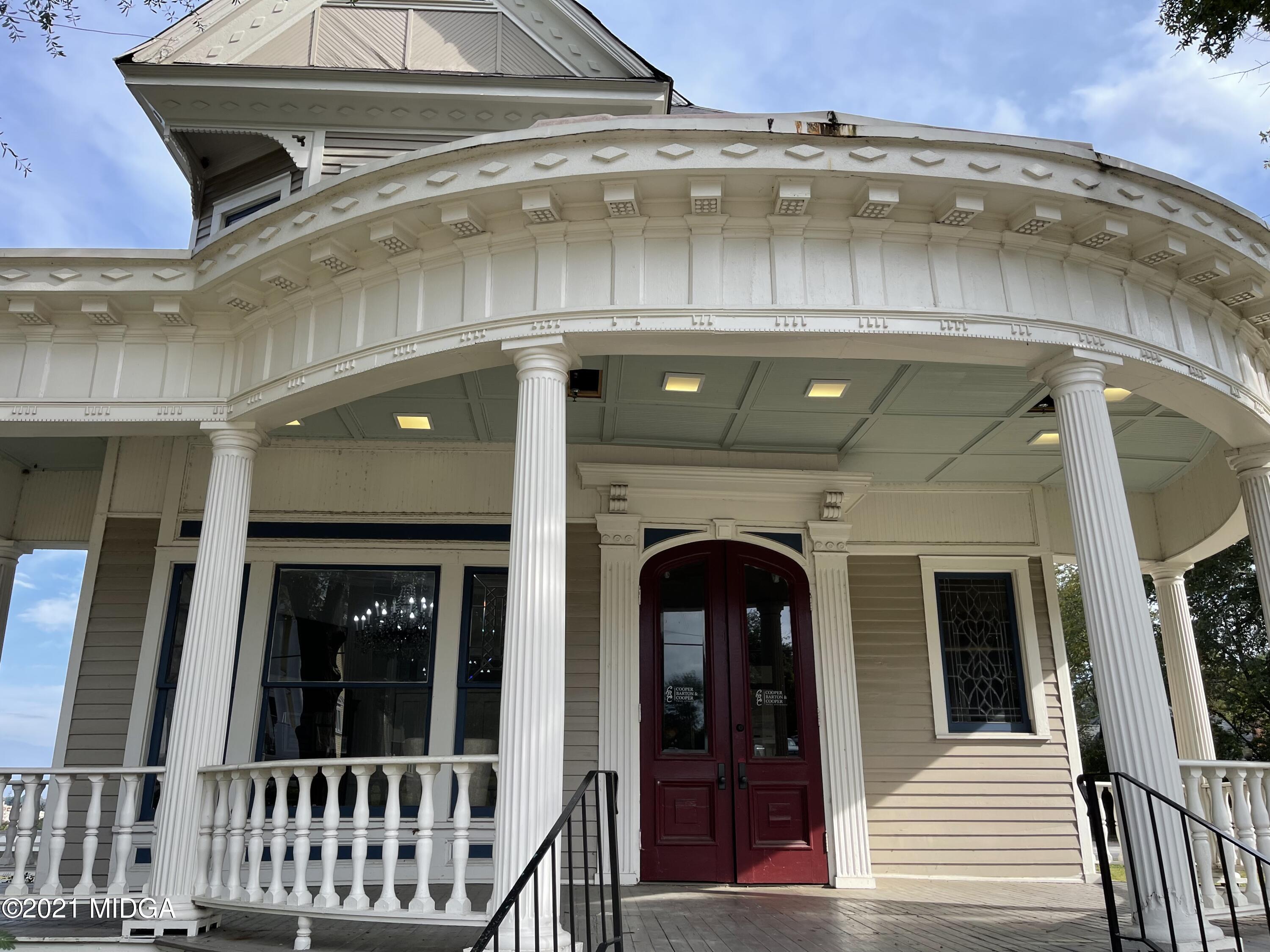 Cooper, Barton & Cooper Macon,  Office