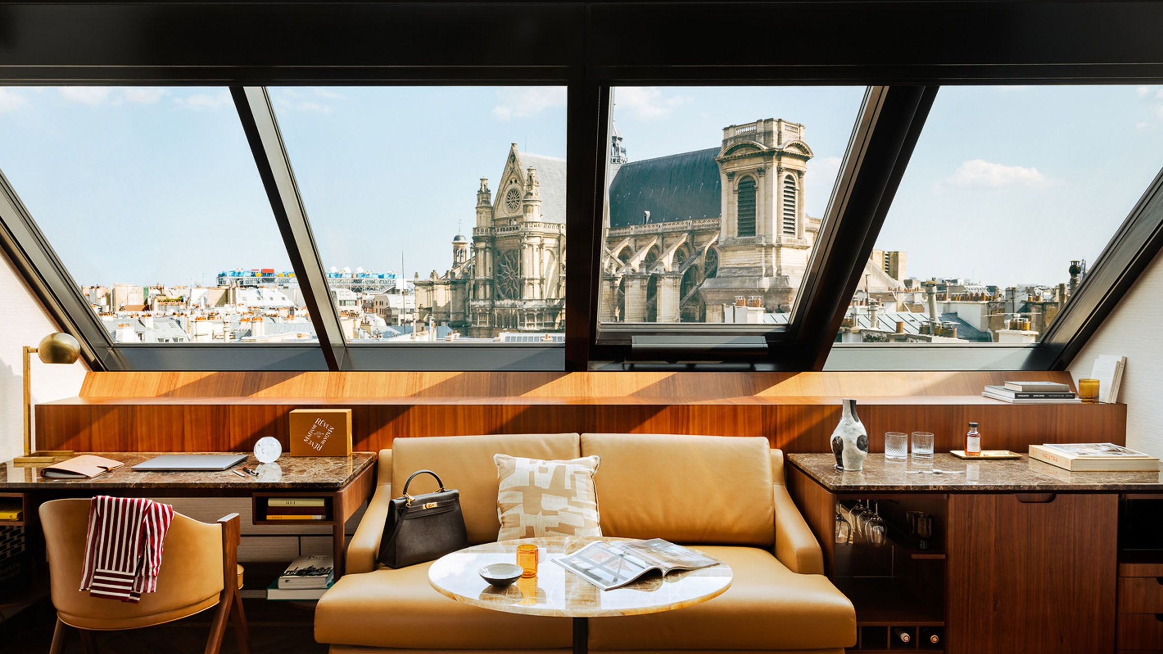 Kahn & Associes Paris, France Office