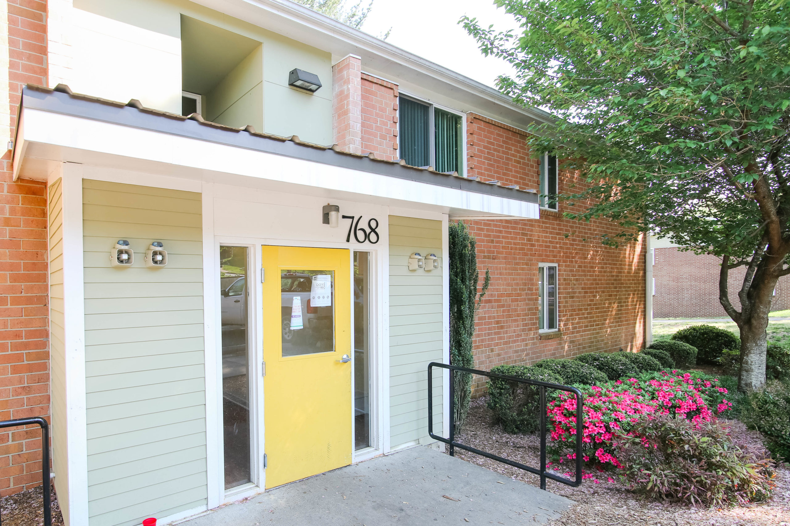 Stone & Woodrow LLP Charlottesville,  Office