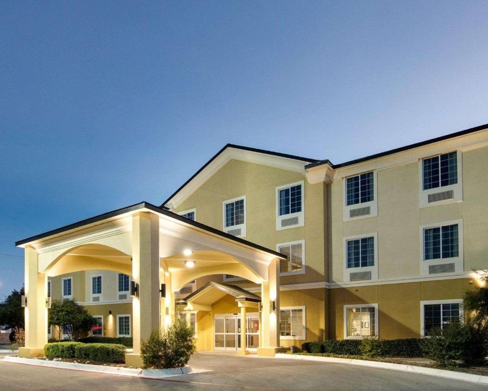 The Mathis Law Firm San Angelo,  Office