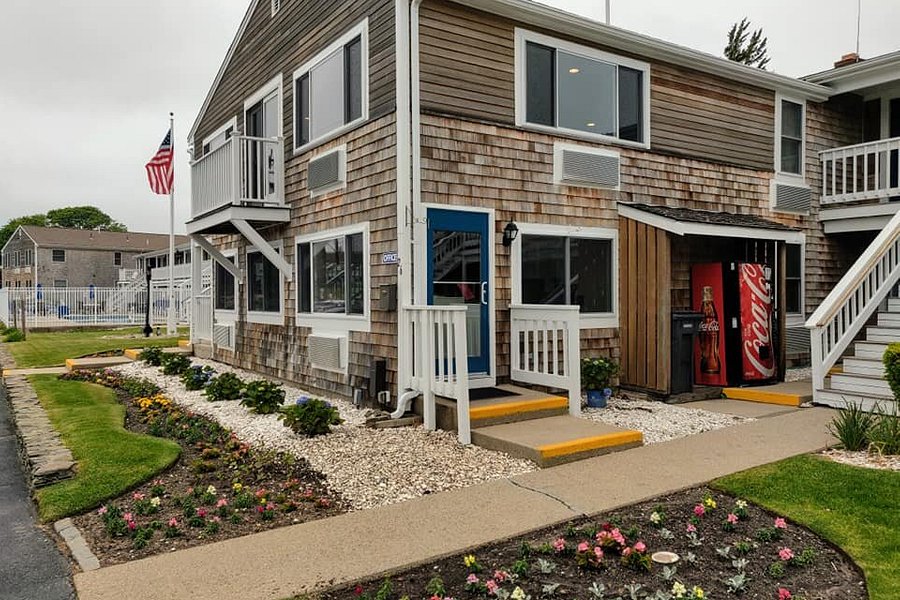 The Law Offices of Juliane Soprano Falmouth,  Office