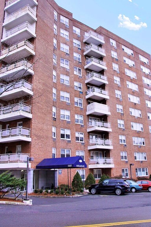 Schultis Law Group PLLC Bronxville,  Office