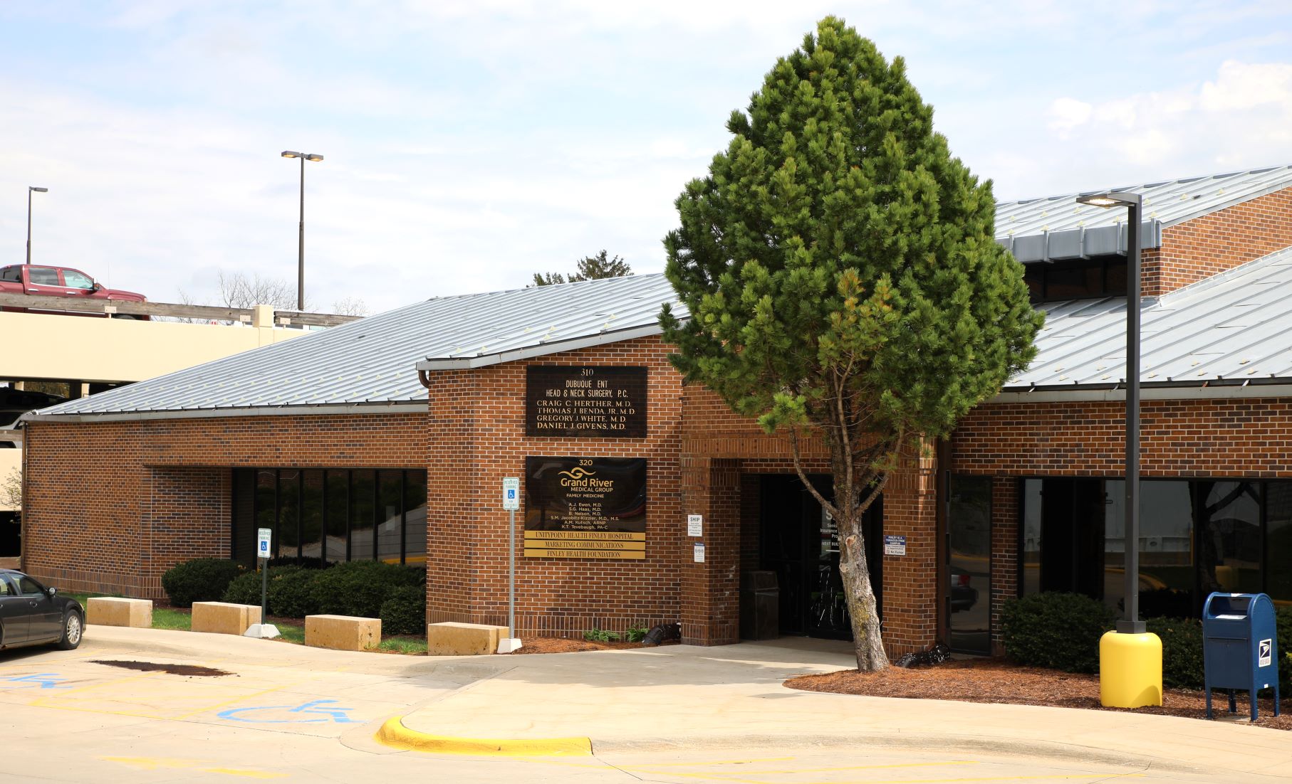 O'Connor & Thomas, P.C Dubuque, IA Office