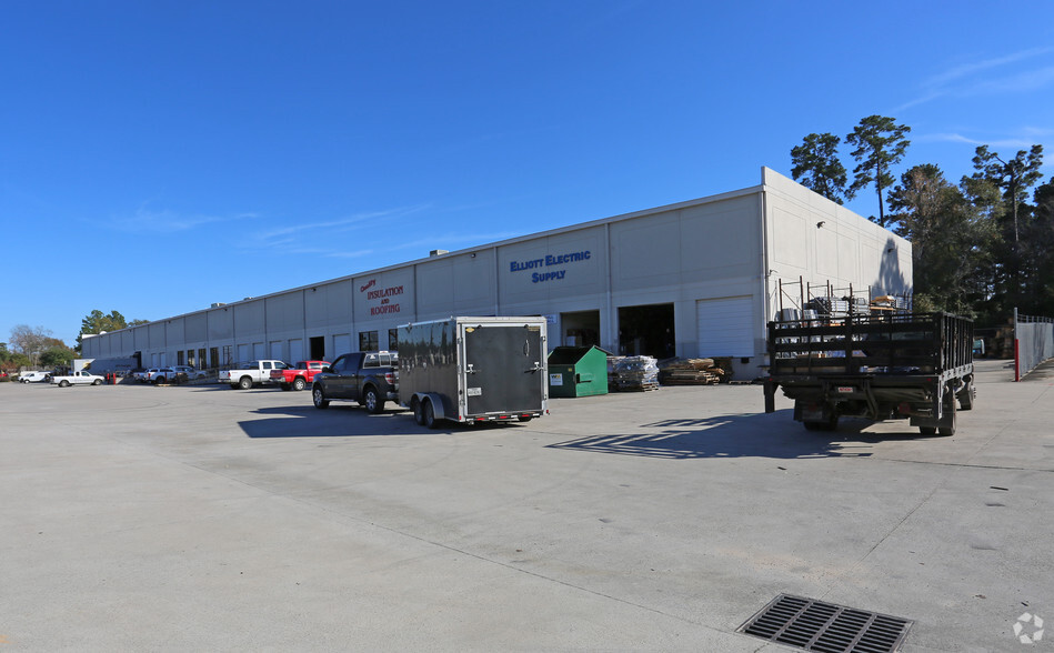 Elliott & Little Conroe,  Office