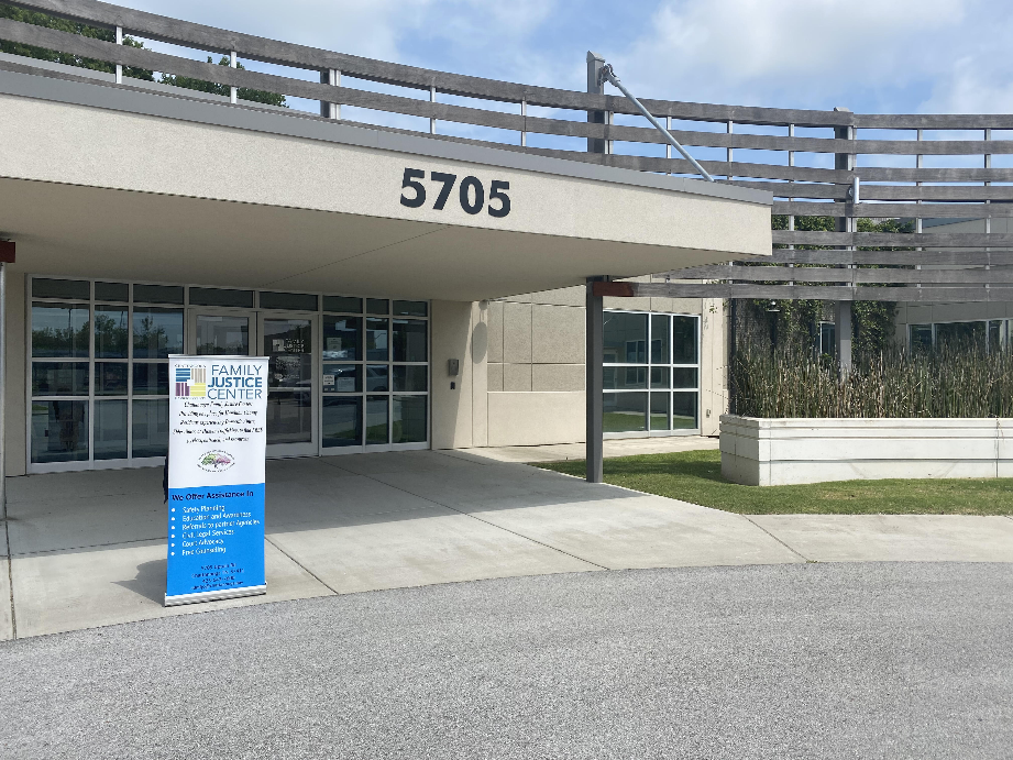 Putnam Firm Memphis,  Office