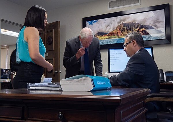 Carlos Navarrete Law Firm Hanford,  Office