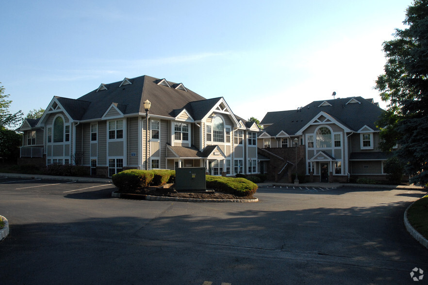 Ulrichsen Rosen & Freed LLC Pennington,  Office