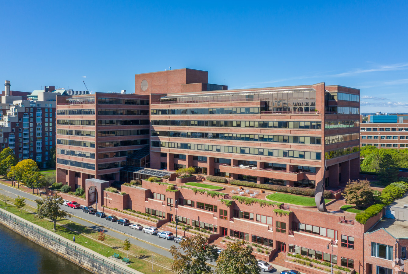 Hagens Berman Sobol Shapiro  LLP Cambridge, MA Office