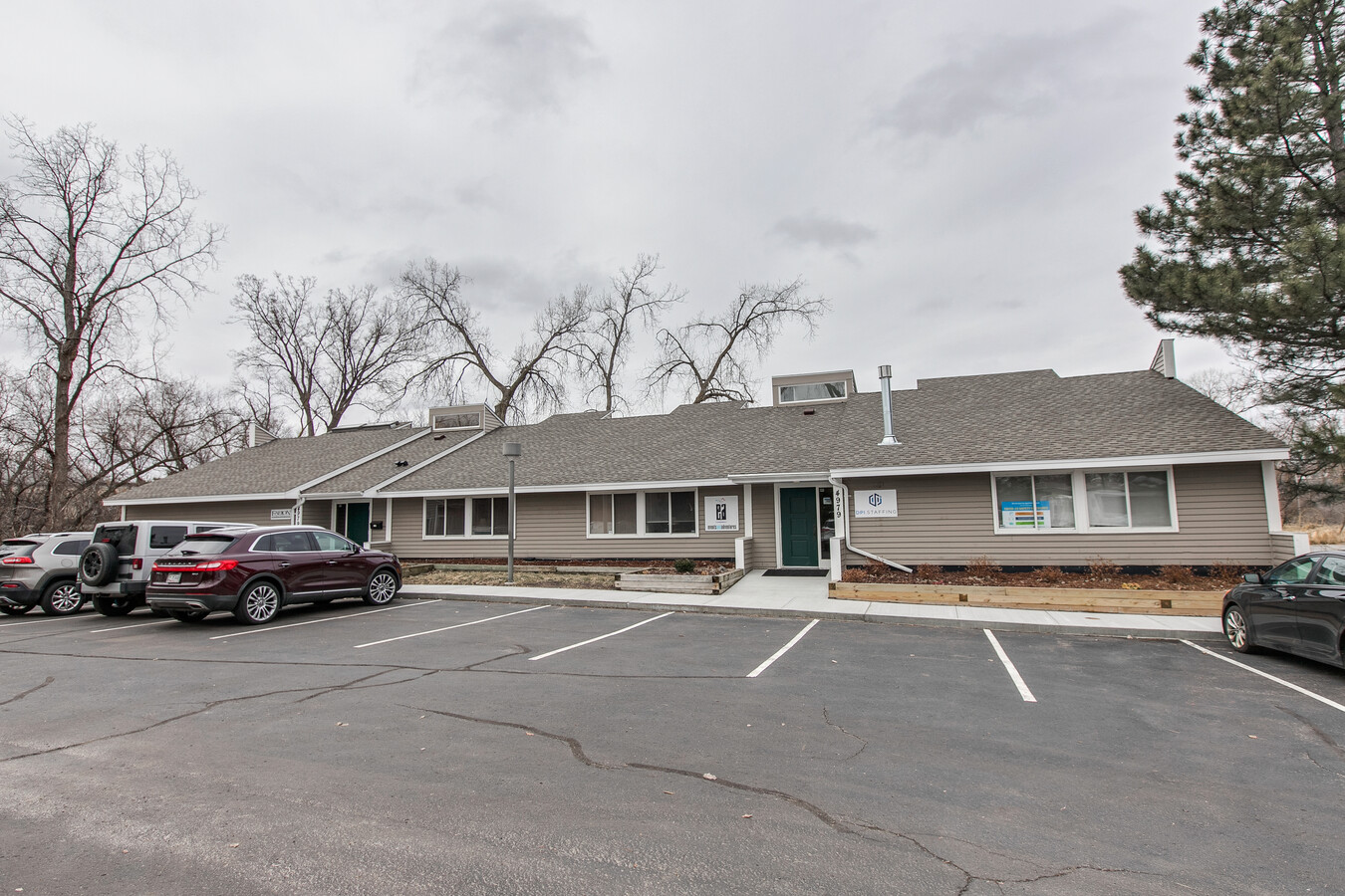 Huffman, Usem, Crawford, Greenberg & Smith P.A Golden Valley,  Office