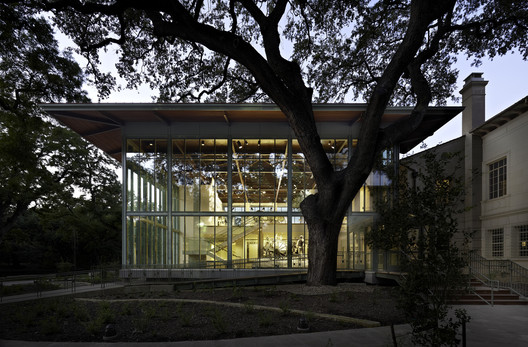 Ford & Laurel San Antonio,  Office